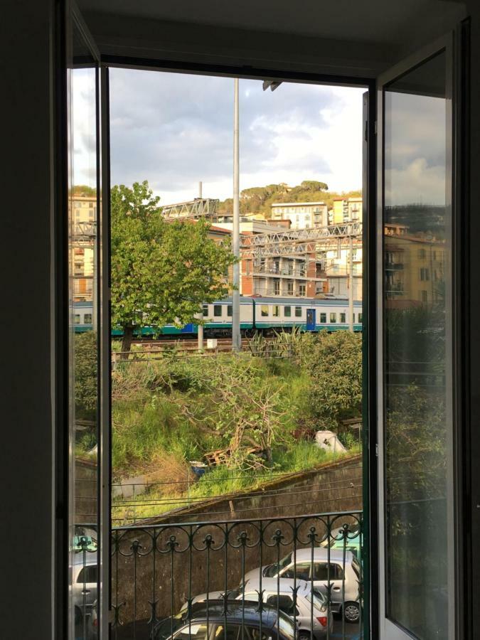 Ferienwohnung Station'S Windows La Spezia Exterior foto